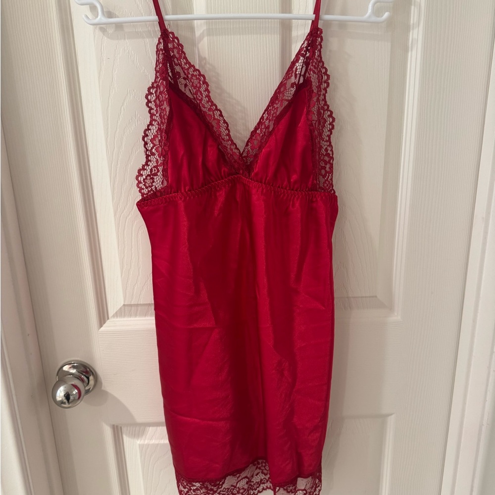 Elegant Red Lace Chemise